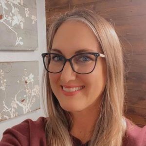 Meet your Posher, Leigh ann